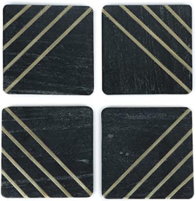 עיצובים של Lavaux - סט של 4 תחתיות שיש בעבודת יד | 4x4 אינץ '| שיש שחור עם שיבוץ פליז | תפאורה מודרנית | תחתיות לשולחן